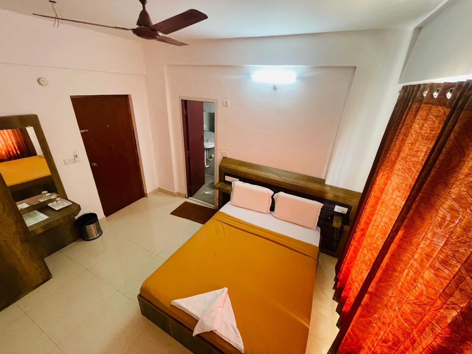 B Six Hotel 班加罗尔 外观 照片