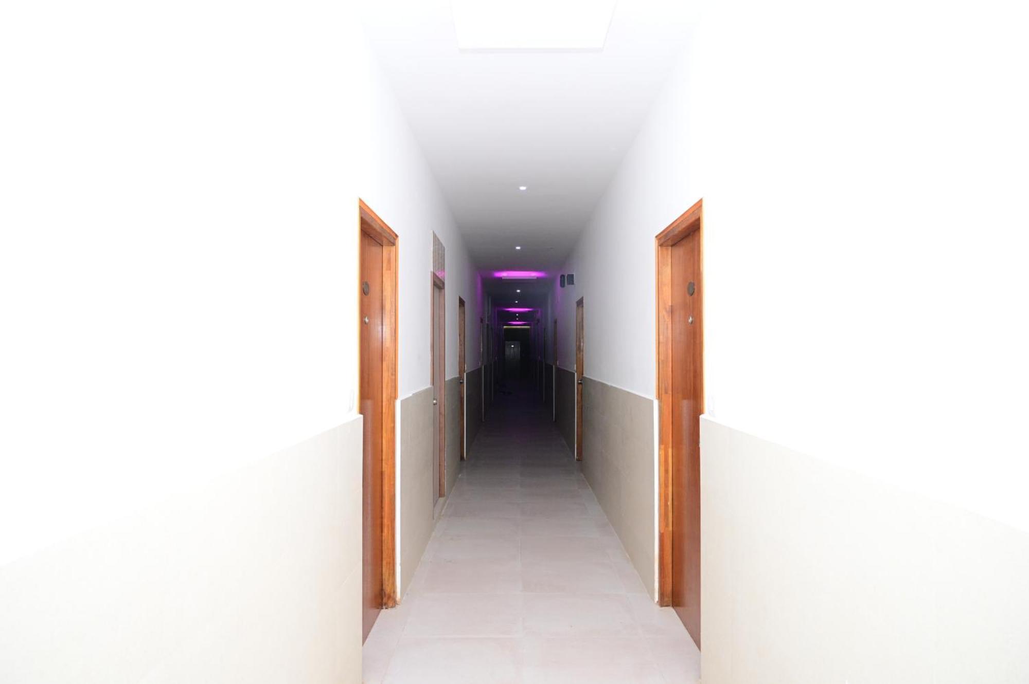 B Six Hotel 班加罗尔 外观 照片