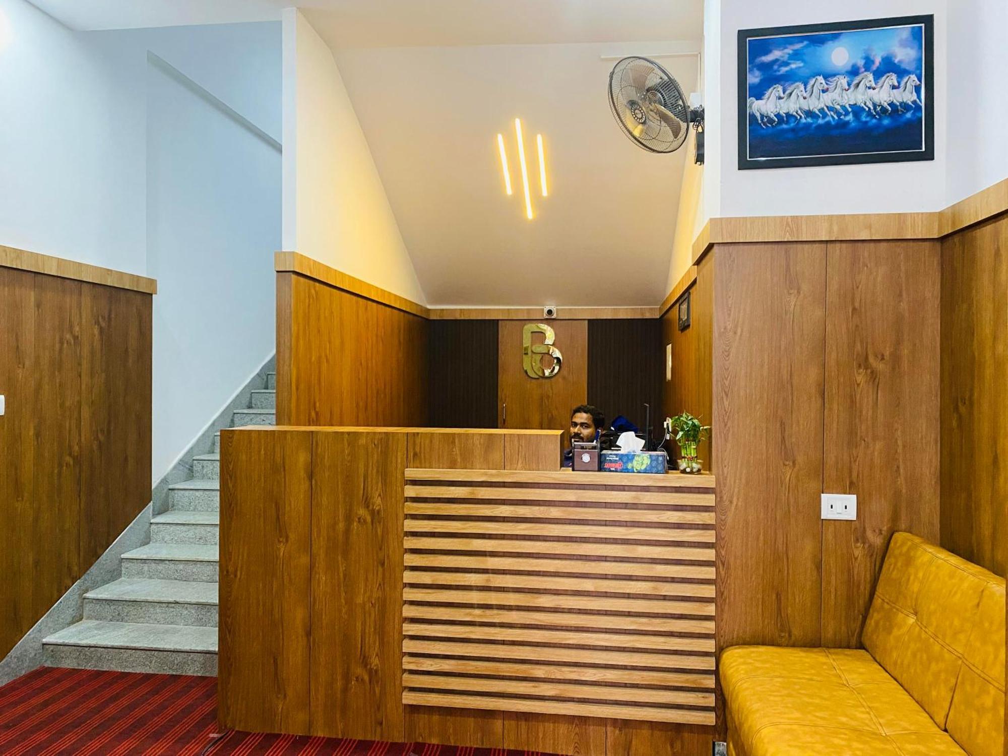 B Six Hotel 班加罗尔 外观 照片