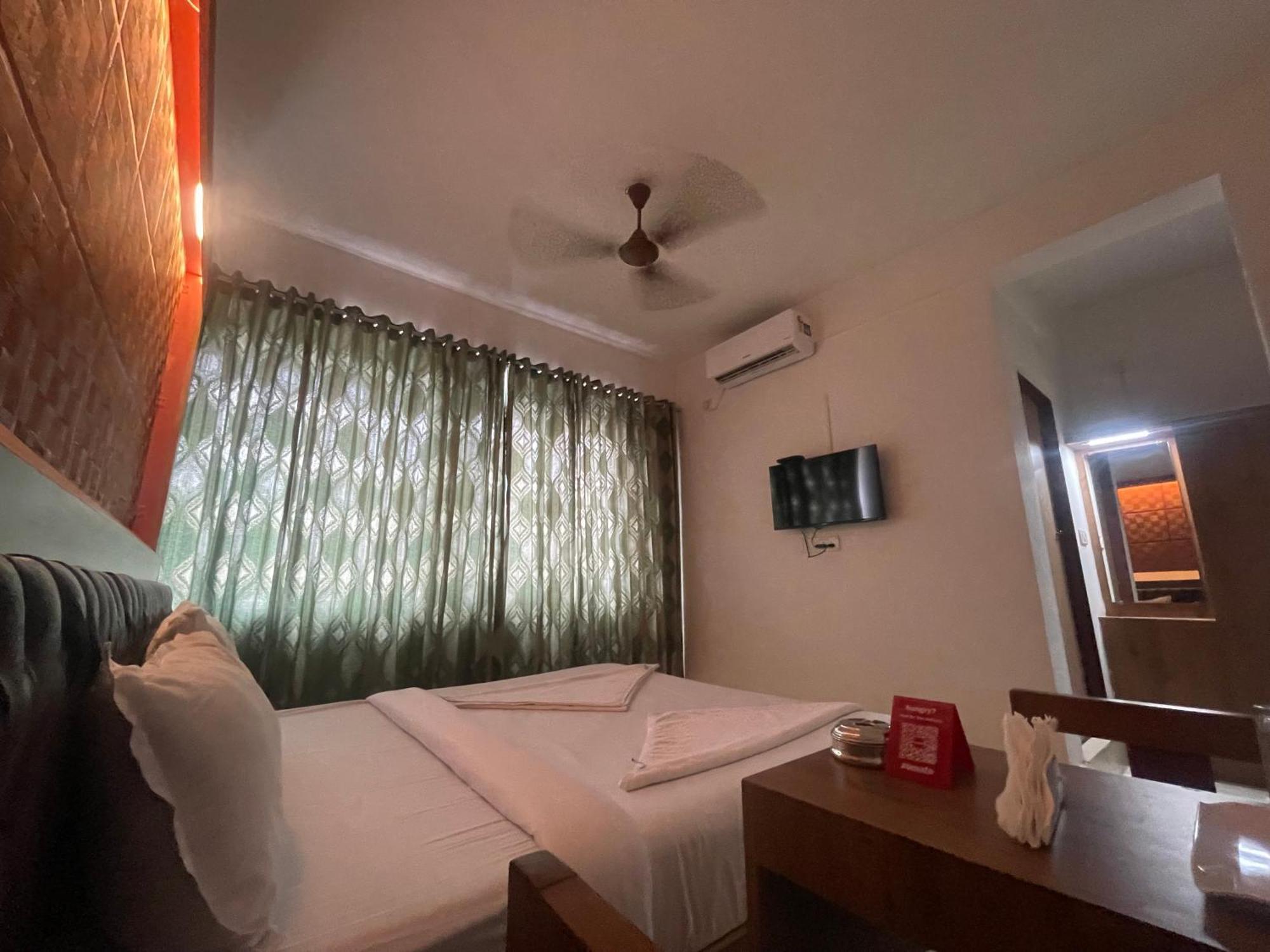 B Six Hotel 班加罗尔 外观 照片